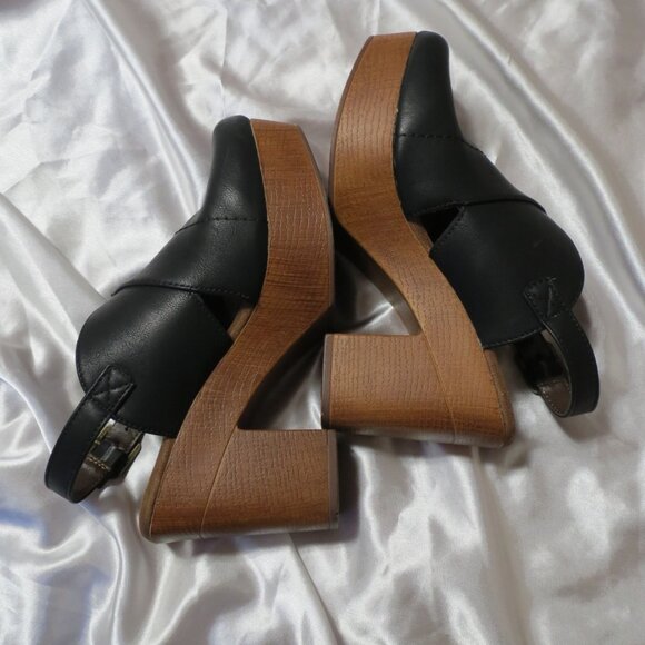 White Mountain FootBED platform heel sandals - Picture 5 of 16